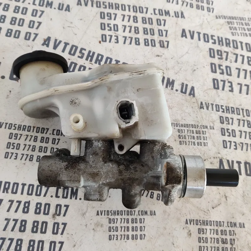 Головний гальмівний циліндр Geely MK (06-16) 1.5 OEM 789887