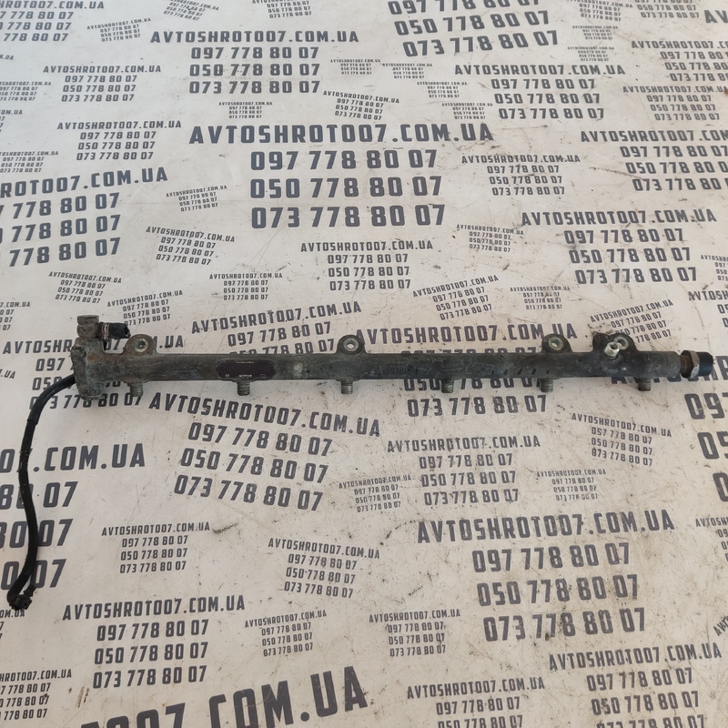 Паливна рейка Mercedes W220 (98-05) 3.2 CDI OEM a6130700095 фото 2