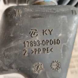 Патрубок повітряний Lexus RX 350 OEM 178930p060 178810p080 фото 3
