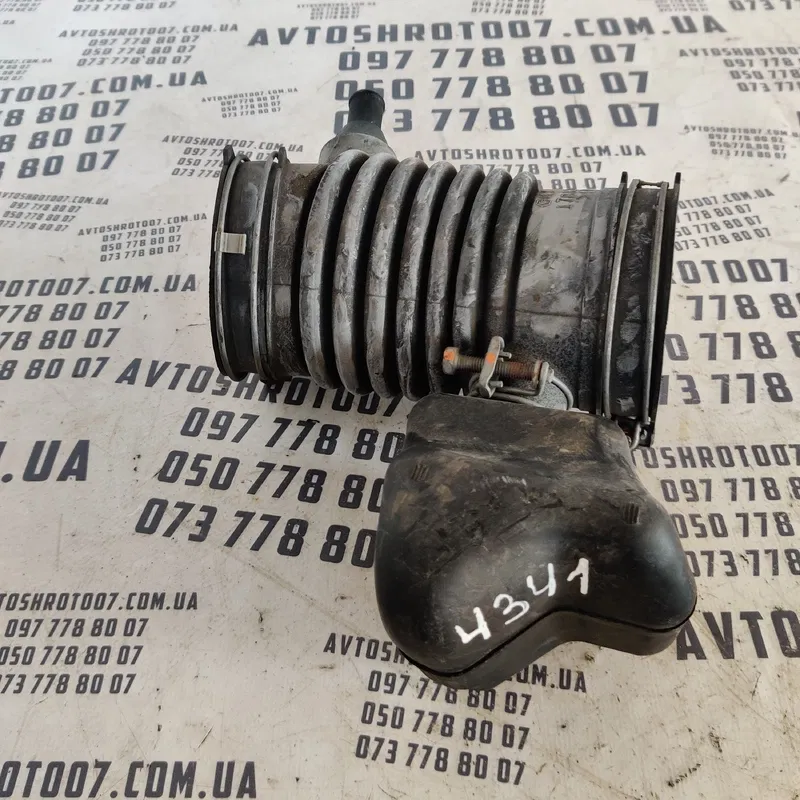 Патрубок повітряний Lexus RX 350 OEM 178930p060 178810p080