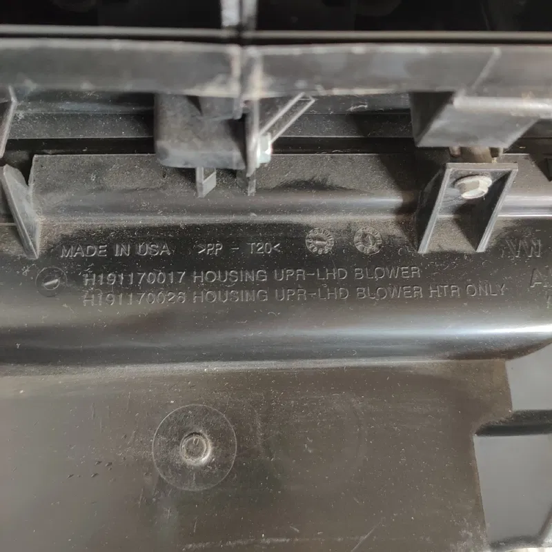 Корпус пічки Volkswagen Passat B8 USA (11-19) 561820003