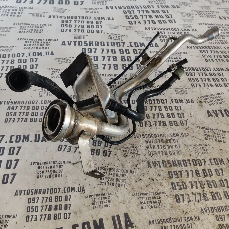 Горловина бака Mercedes E-Class W211 (02-09) OEM a2114703320