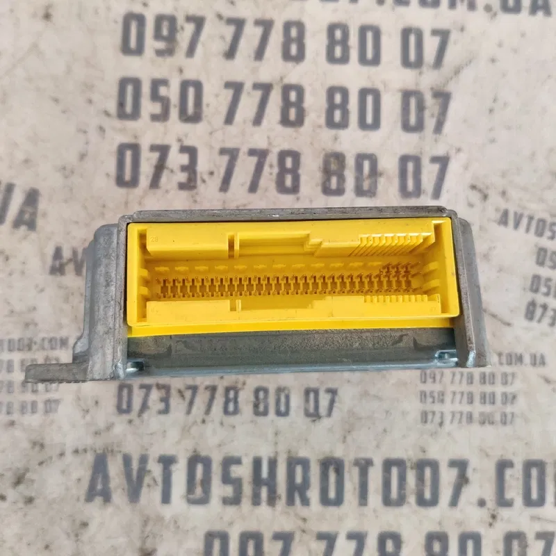 Блок управління SRS Mercedes ML W163 (97-05) OEM 1635422218