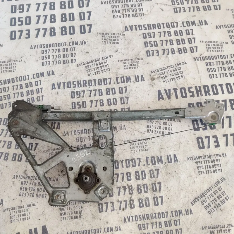 Склопідіймач Audi A6 C4 (94-97) задній лівий OEM 4a0839399a