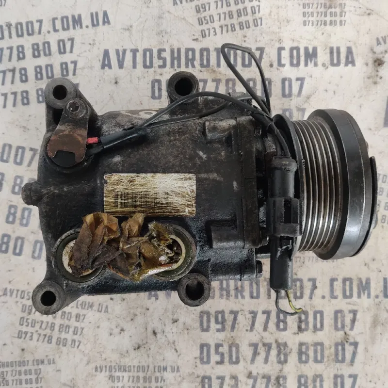 Компресор кондиціонера Ford Focus MK1 98-04 OEM xs4h19d647ab
