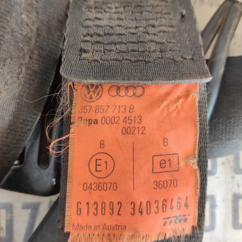 Ремінь безпеки Volkswagen Passat B3 (88-93) 357857713b