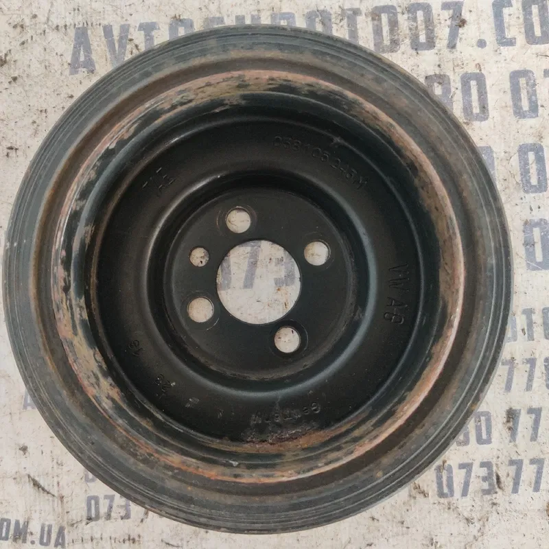 Шків коленвалу Volkswagen Jetta (10-18) OEM 038105243m