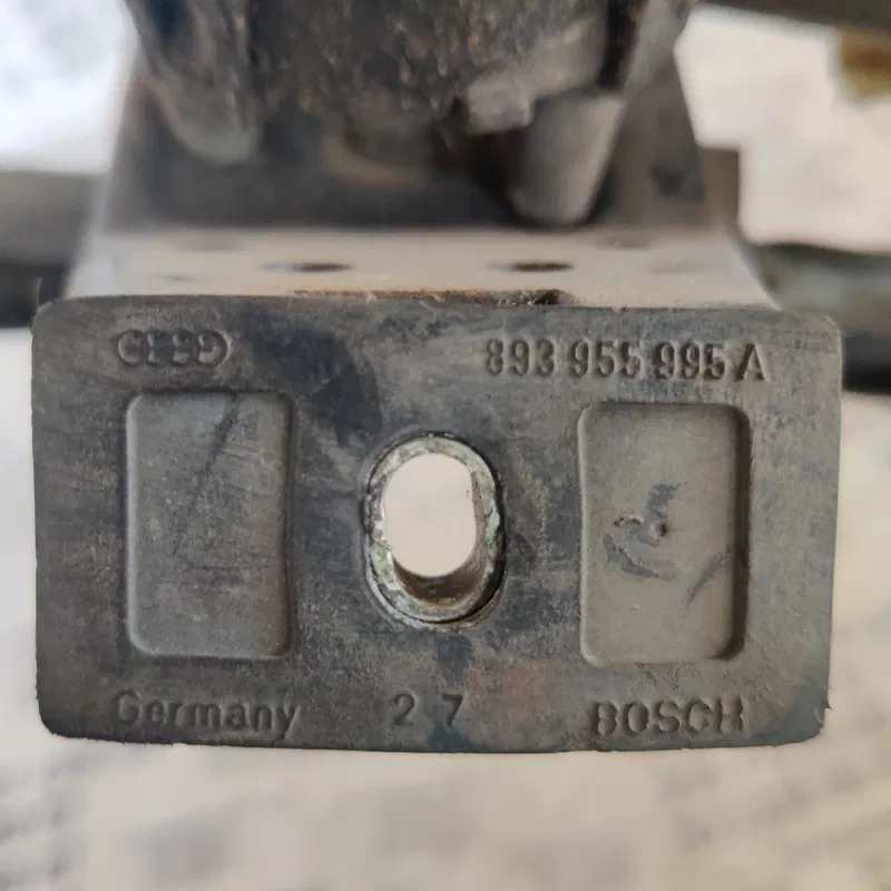 Трапеція склоочисників Audi 80 B3 (86-91) OEM 893955995A