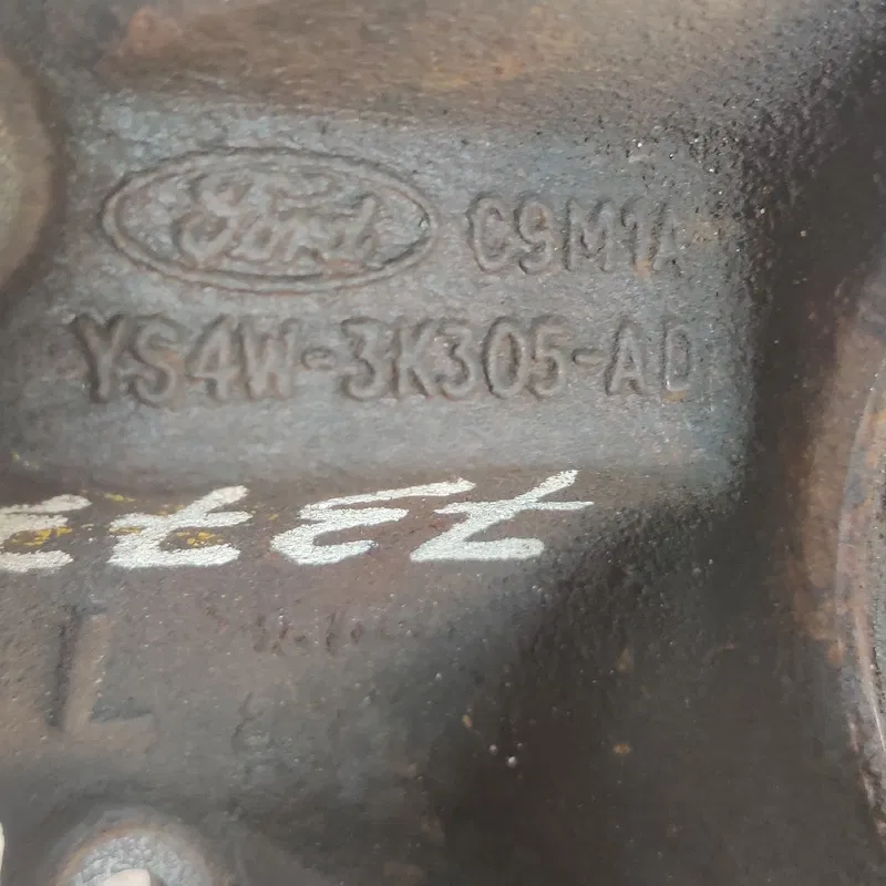 Кронштейн двигуна Ford Transit правий OEM ys4w3k305ad