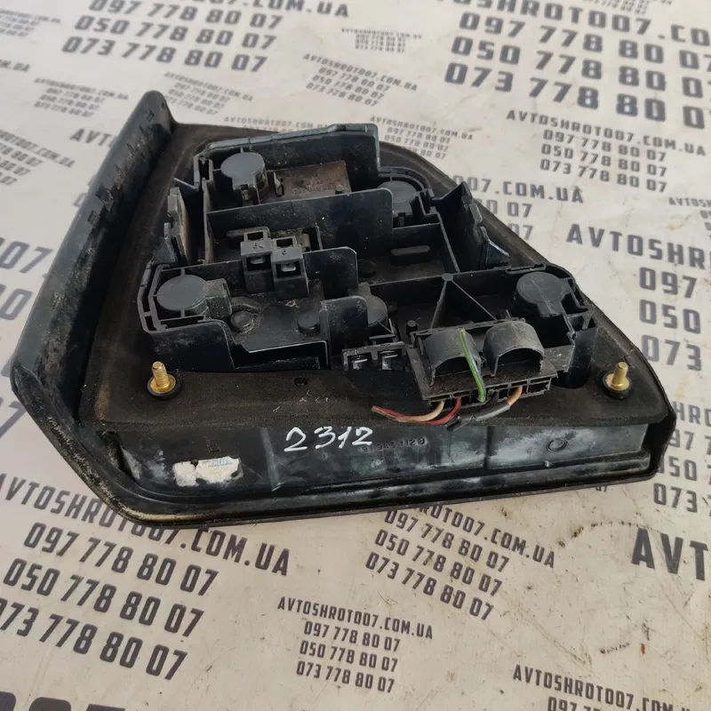 Ліхтар задній правий VW Golf 3 (91-98) OEM 191945112b