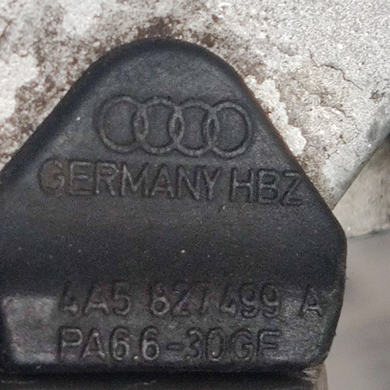 Петля капоту Audi A8 D2 (94-02) ліва OEM 4a5827499a