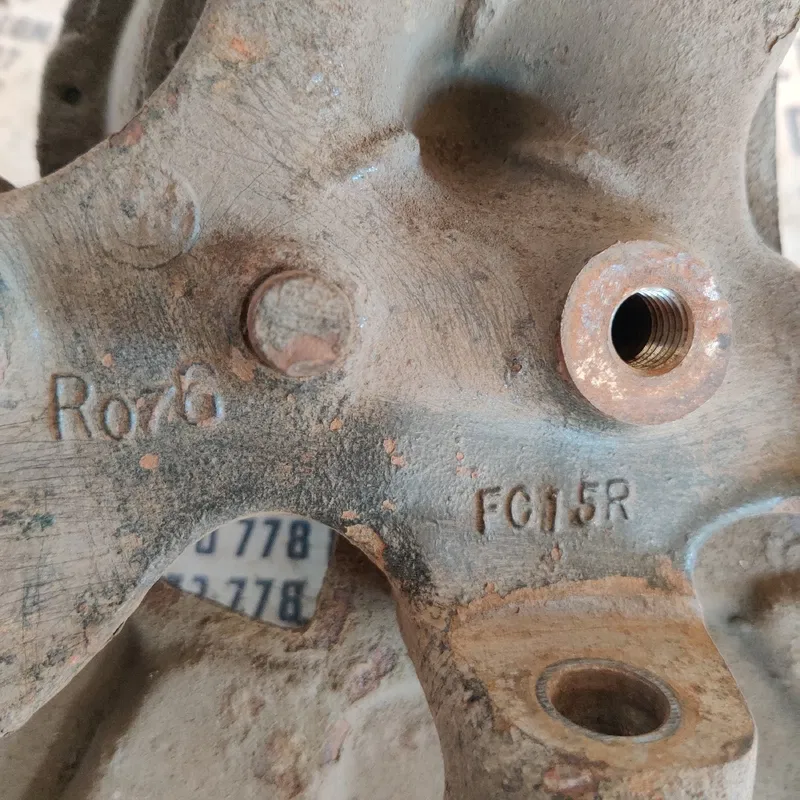 Поворотний кулак перед. правий BMW 320 E46 (98-05) OEM r07g