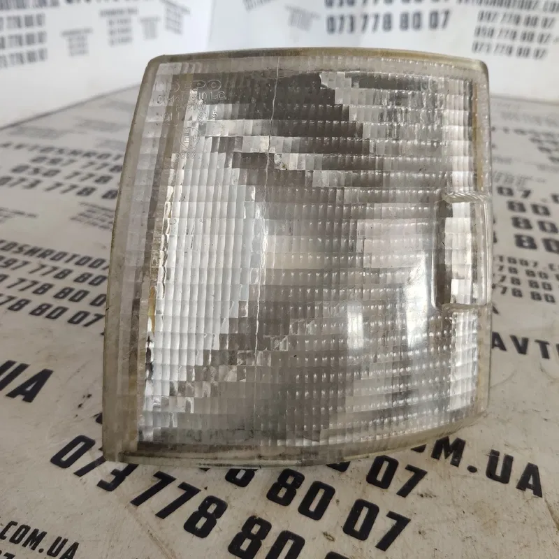 Ліхтар поворотника Volkswagen T4 передній лівий OEM 50403