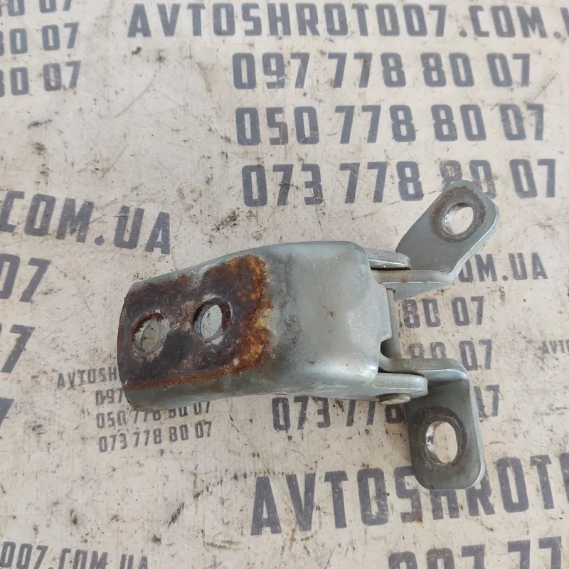 Завіса Geely MK (06-14) 1.5 бенз пер. права OEM jl7152576074