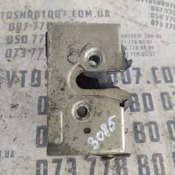 Замок дверей Audi 80 B3 (86-91) задня ліва OEM 893839015c