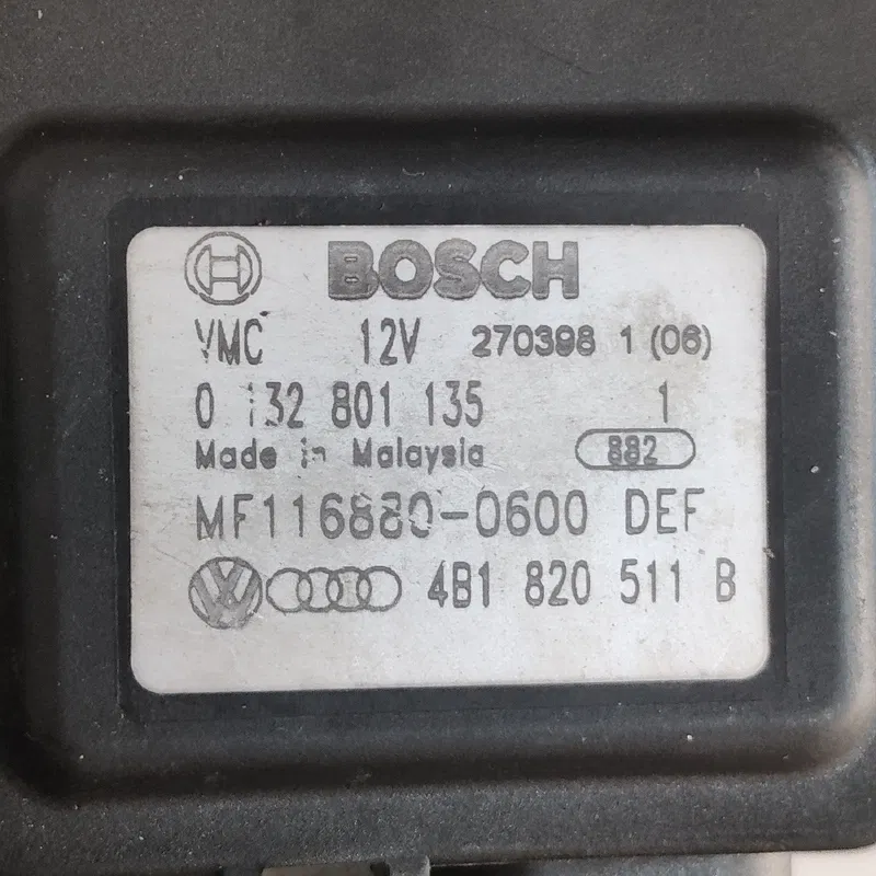 Двигун заслінки пічки Audi A6 C5 (97-05) 4B1820511B