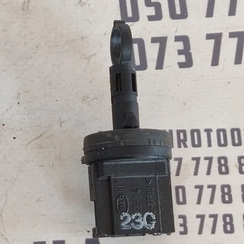 Датчик температури повітря VW Sharan 1A OEM 701907543