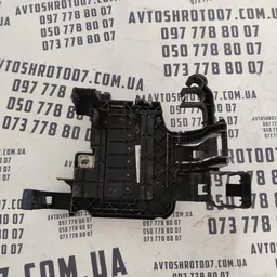 Блок запобіжників Skoda Rapid (12-20) OEM 6R0937550A фото 2