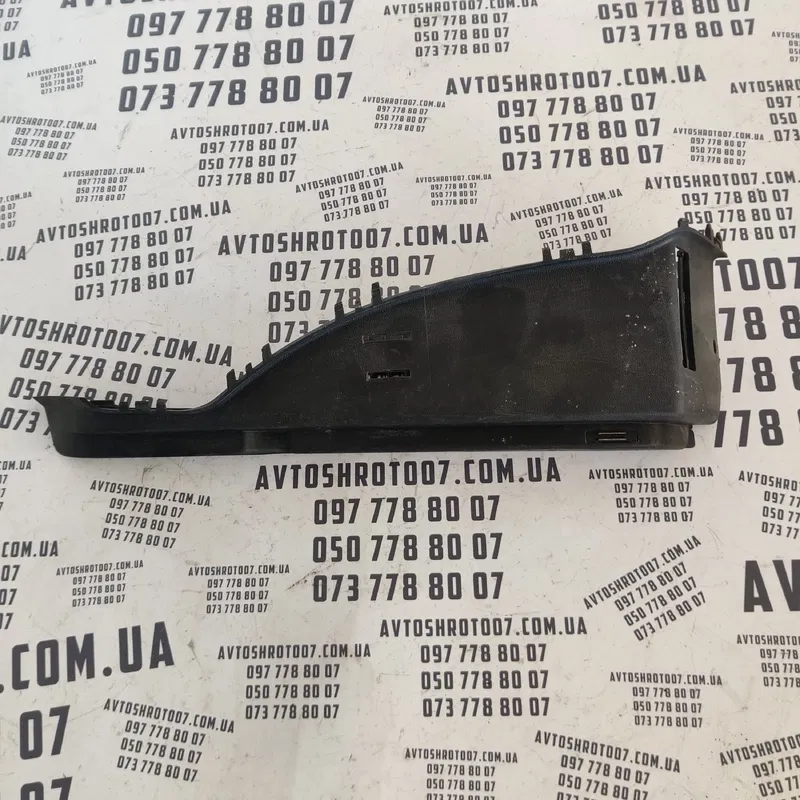 Накладка салону Mazda 3 BK (03-09) ліва OEM bp4k68861