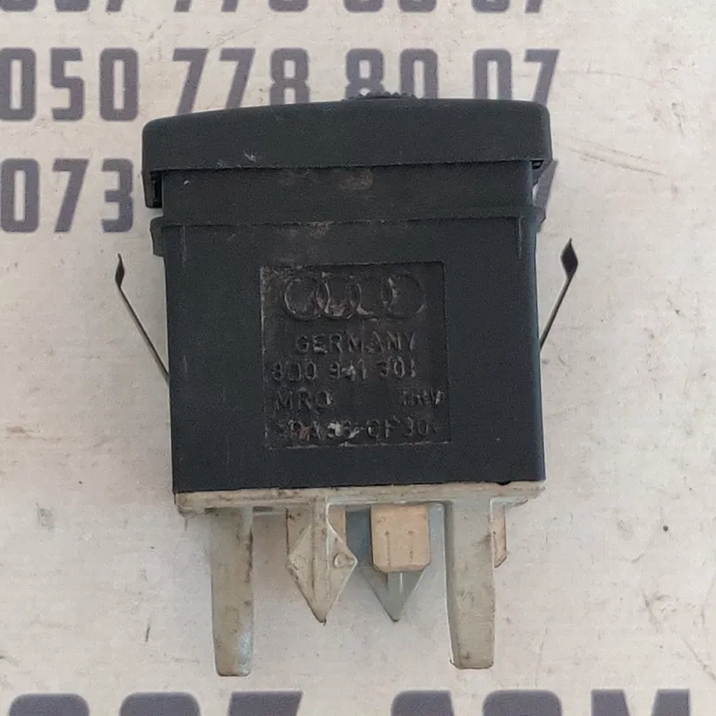 Кнопка коректора фар Audi A4 B5 (94-01) 8D0941301