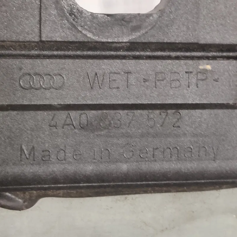 Скло дверей Audi 80 B3 (86-91) переднє праве OEM 4a0837572