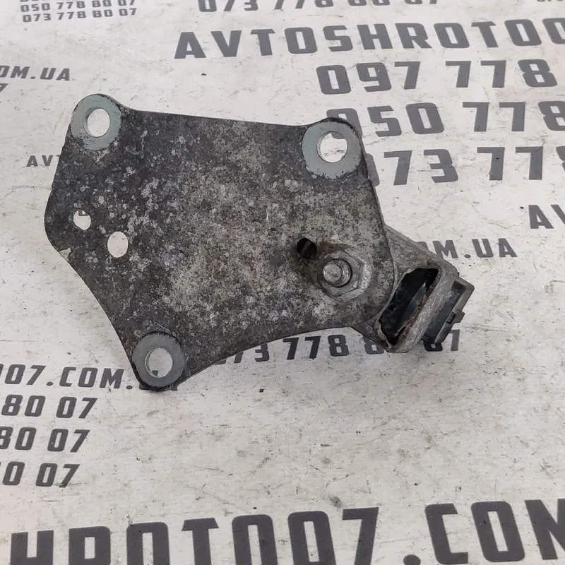 Клапан вакуумний Mitsubishi Lancer 9 (03-08) OEM K5T48277