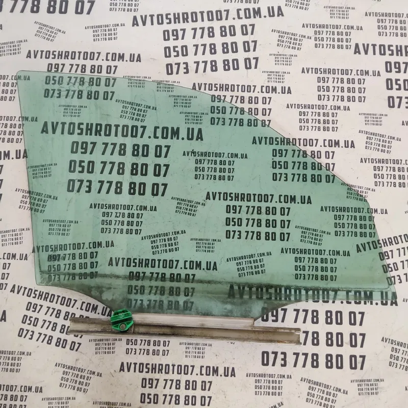 Скло дверей Mercedes W210 (95-03) переднє ліве OEM 43r001025