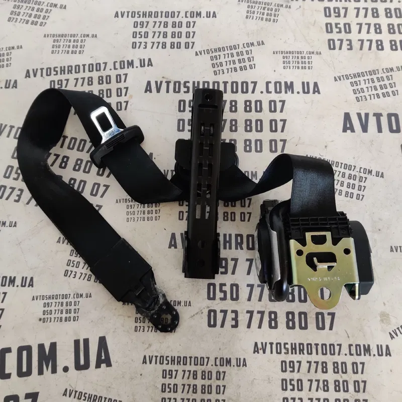 Ремінь безпеки Audi Q7 05-15 3.6 бенз зад лів OEM 4L0857805H