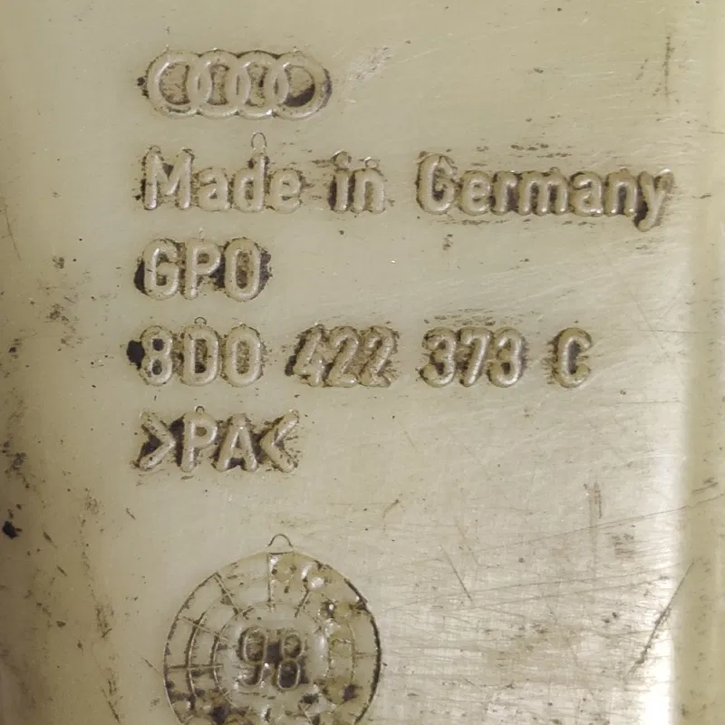 Бачок насосу ГУР Audi A4 B5 (94-01) 8d0422373c
