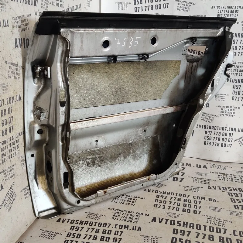 Двері Audi A4 B5 (94-01) задня права OEM 8D0839478
