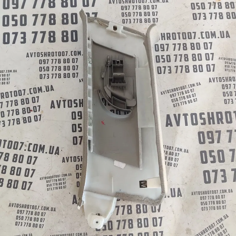 Накладка салону Audi Q7 (05-15) 3.6 задня ліва OEM 4L0867287