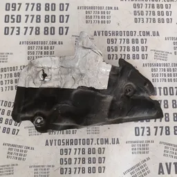 Накладка зовнішня Audi Q7 4L (05-15) 3.6 Бензин 4L0863994C