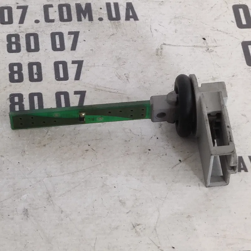 Датчик температури повітря Audi A4 B5 (94-01) 4b0820539
