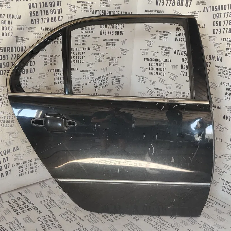 Двері Lexus LS 430 задня права OEM JTHBN36F940161250