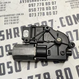 Моторчик люка Audi Q7 4L (05-15) 3.6 Бензин OEM 4L0959591