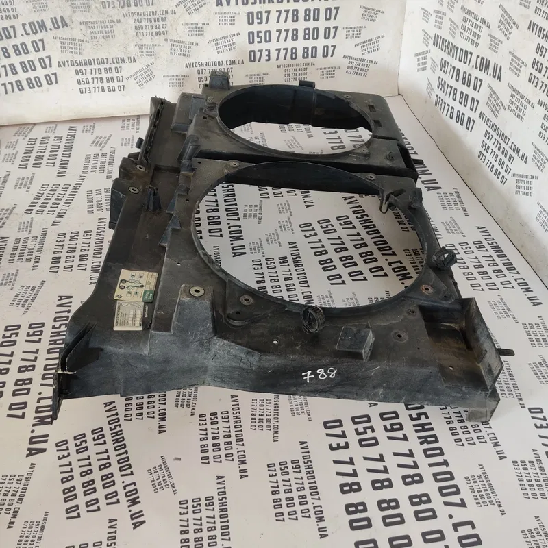Рамка телевізора Citroen C8 (02-14) HDI OEM 1484092080