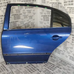 Двері задня ліва Skoda Superb 1 (01-08)