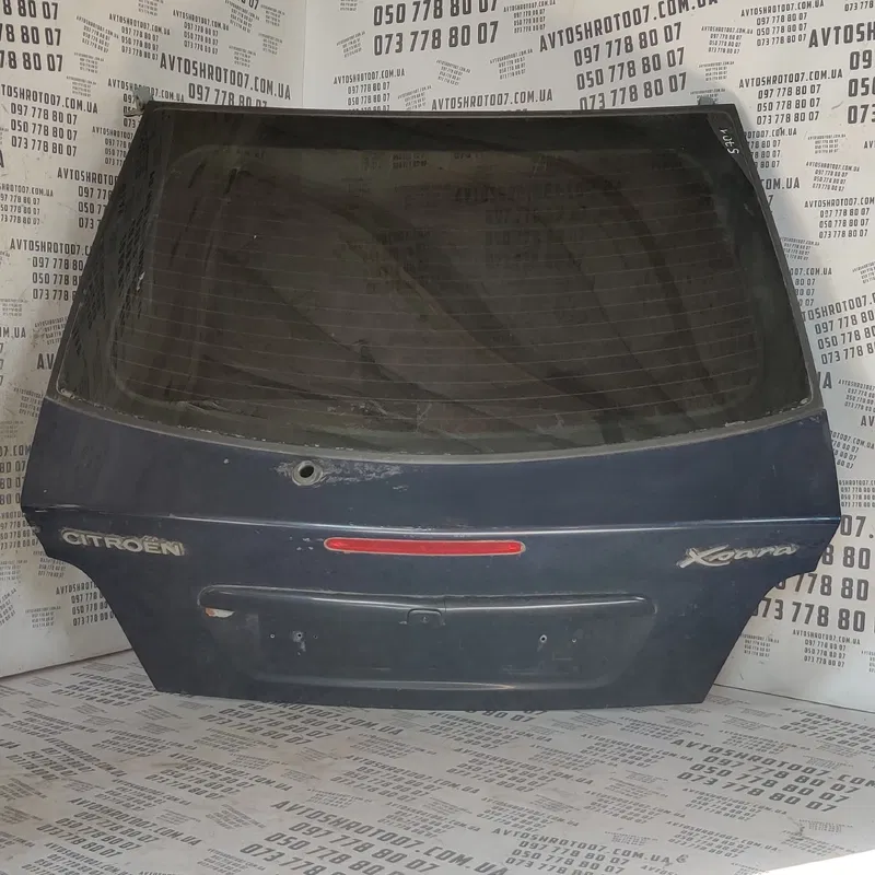 Кришка багажника Citroen Xsara (97-06) OEM 43R000980