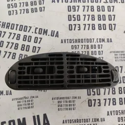 Дефлектор обдуву Chrysler Voyager 3 (96-01) OEM 467827496683