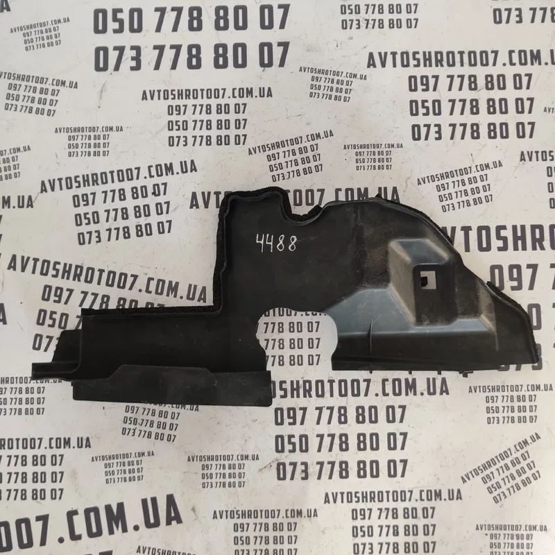 Дефлектор радіатора правий Lexus RX 350 OEM 5,33E+75