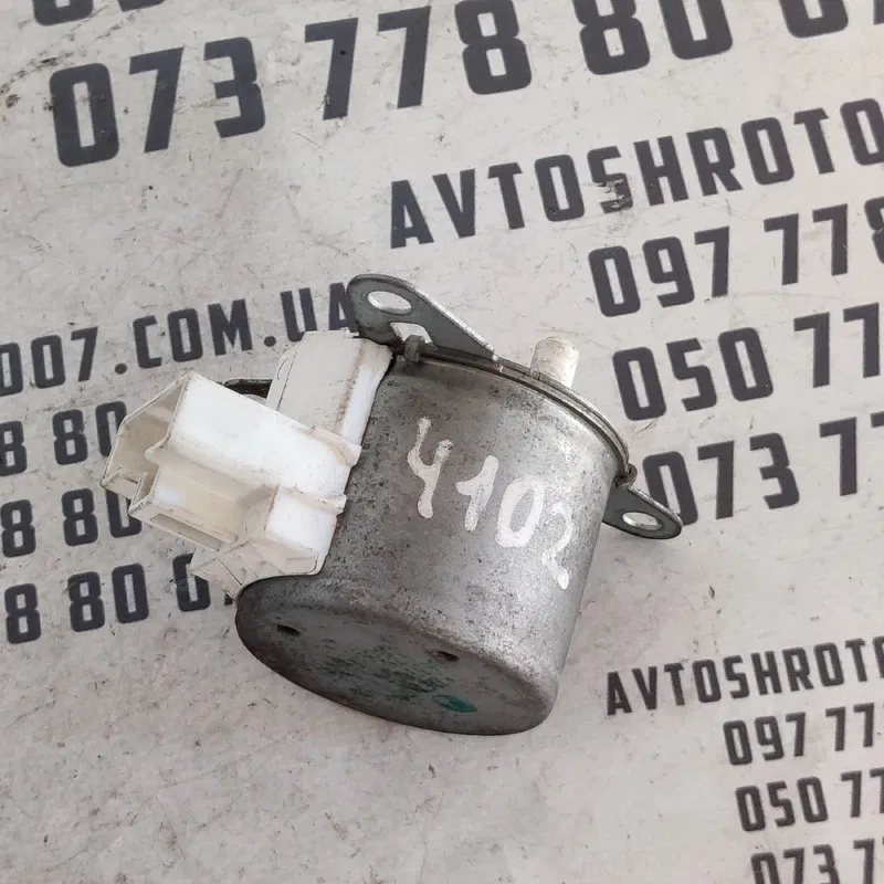 Двигун заслінки пічки Lexus LS 430 (00-06) OEM 0637009030