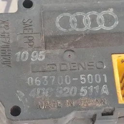 Двигун заслінки пічки Audi A8 D2 (94-02) OEM 4D0820511A фото 3