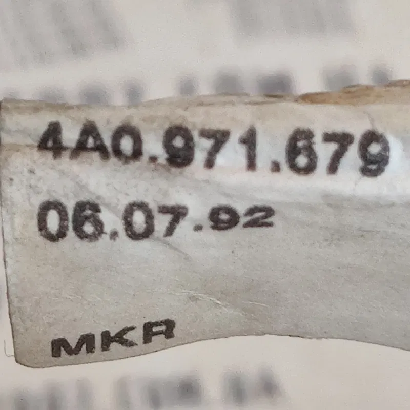 Датчик відкриття капоту Audi A6 C4 (94-97) OEM 4A0971679