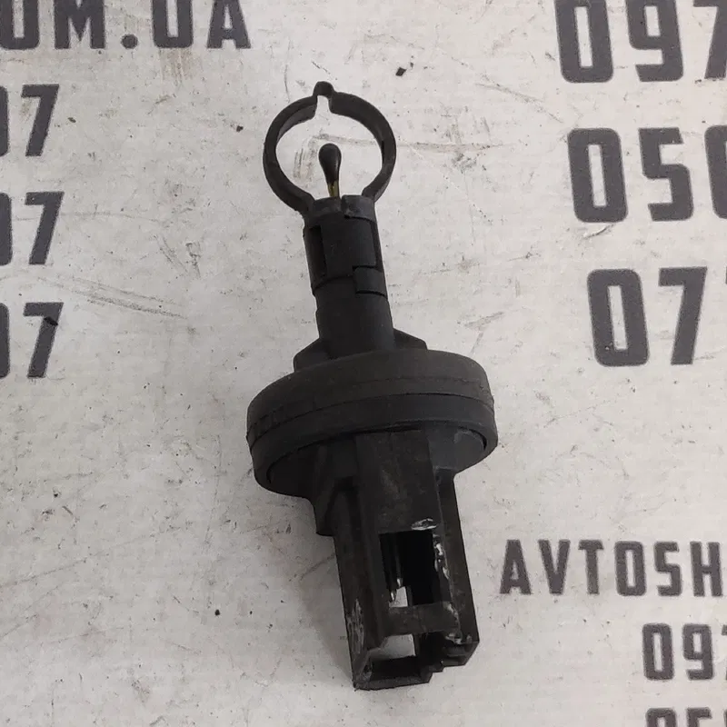 Датчик температури повітря VW Sharan 1A OEM 701907543