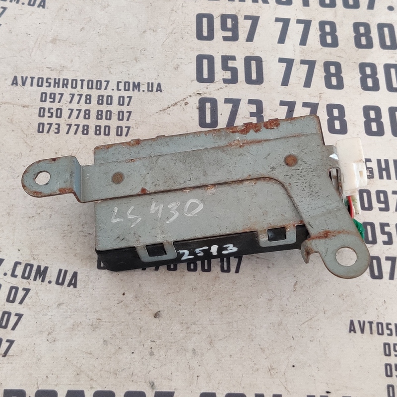 Блок керування дверима Lexus LS 430 (00-06) OEM 8974150460 фото 2