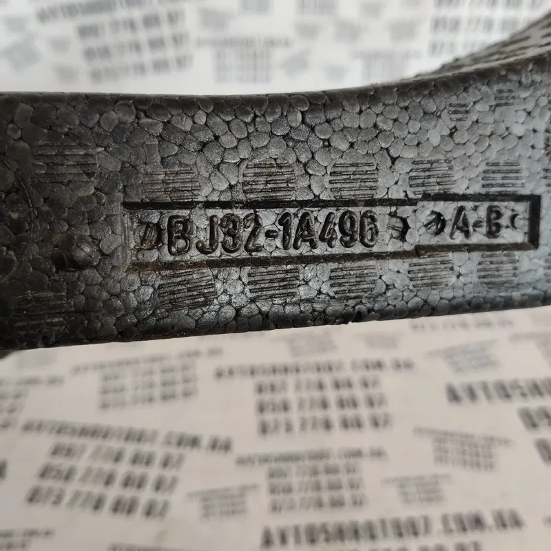 Пенопласт багажника Range Rover Evoque (11-18) OEM bj321a496