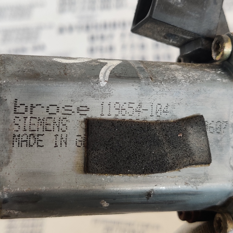 Мотор склопідіймача Mercedes W220 (98-05) OEM 119654104