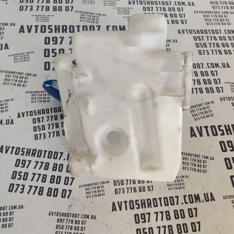 Бачок омивача скла Volkswagen Jetta (11-18) OEM 1K0955453