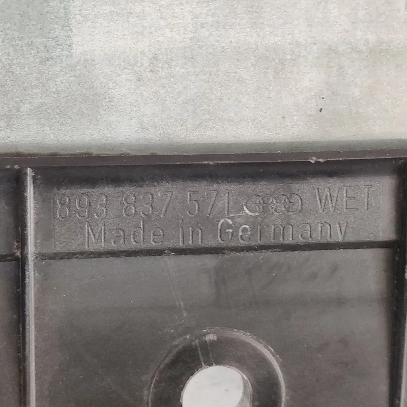 Скло дверей Audi 80 B3 (86-91) заднє ліве OEM 893837571