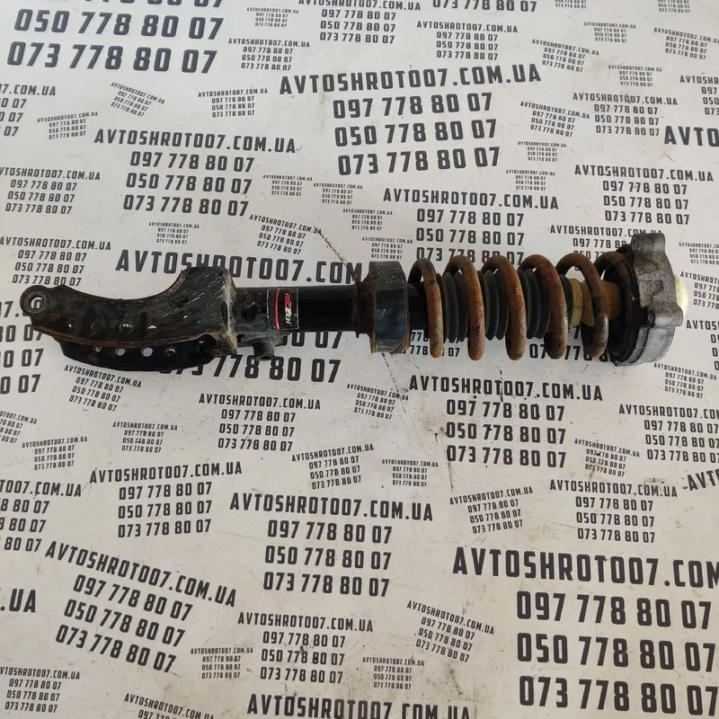 Амортизатор Audi Q7 4L (05-15) 3.6 передня ліва OEM 345957L